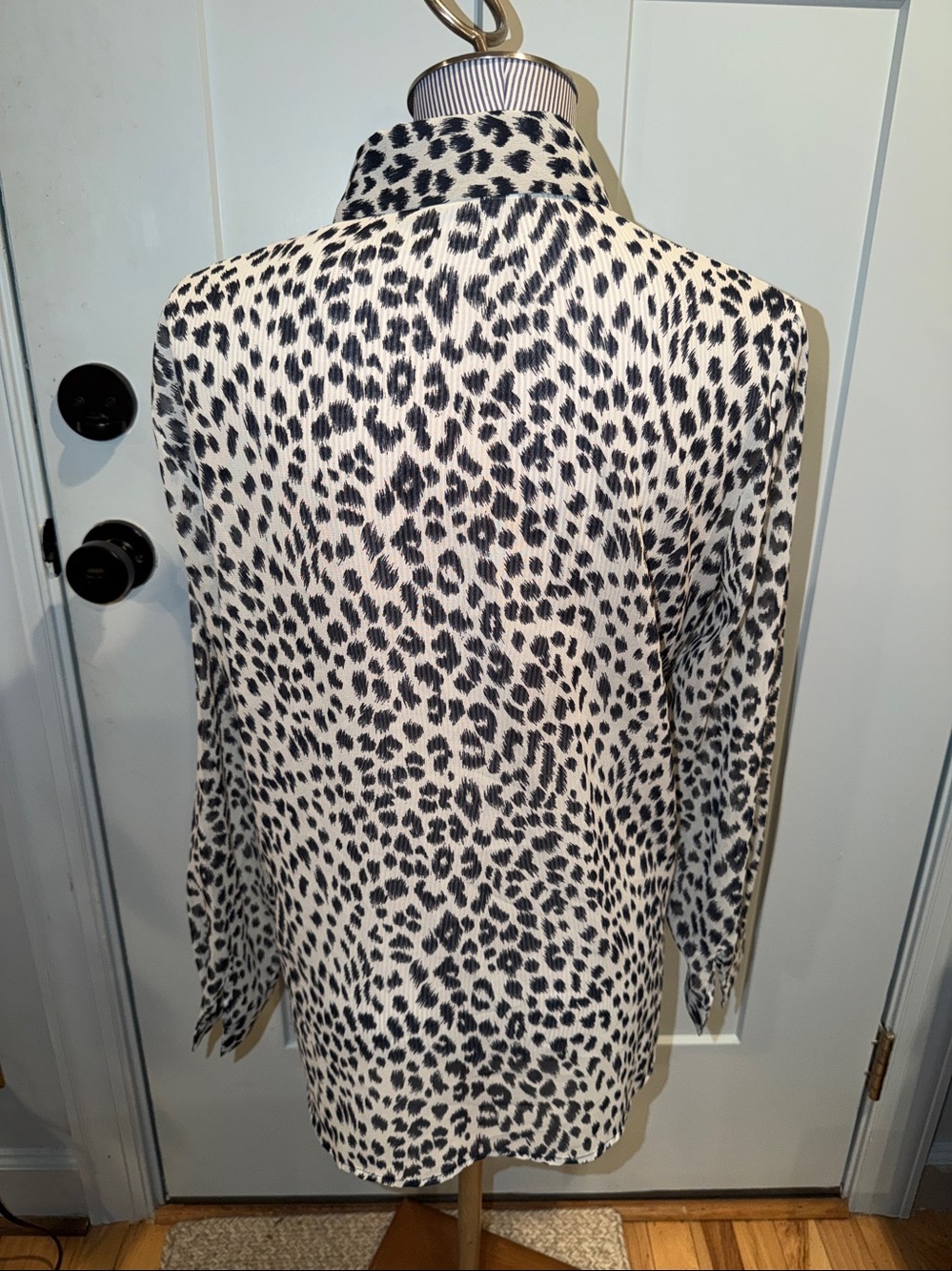 JAEGER Blouse Size Medium - Picture 6 of 11